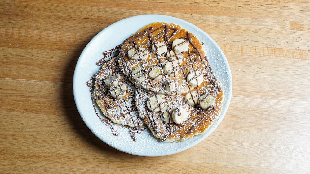 BANANA NUTELLA PANCAKES