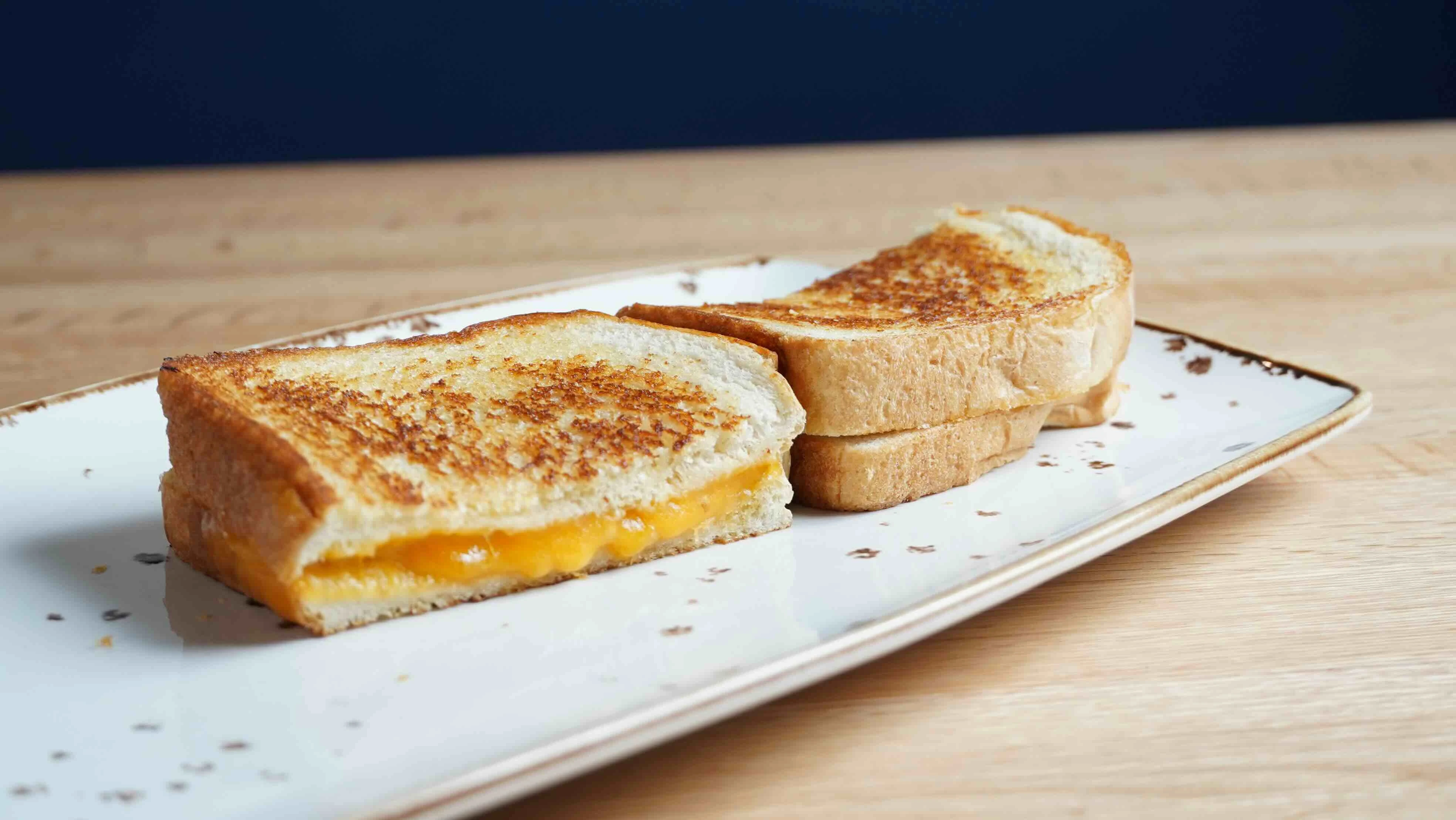 GRILLED CHEESE