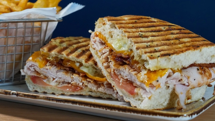 CLUB PANINI