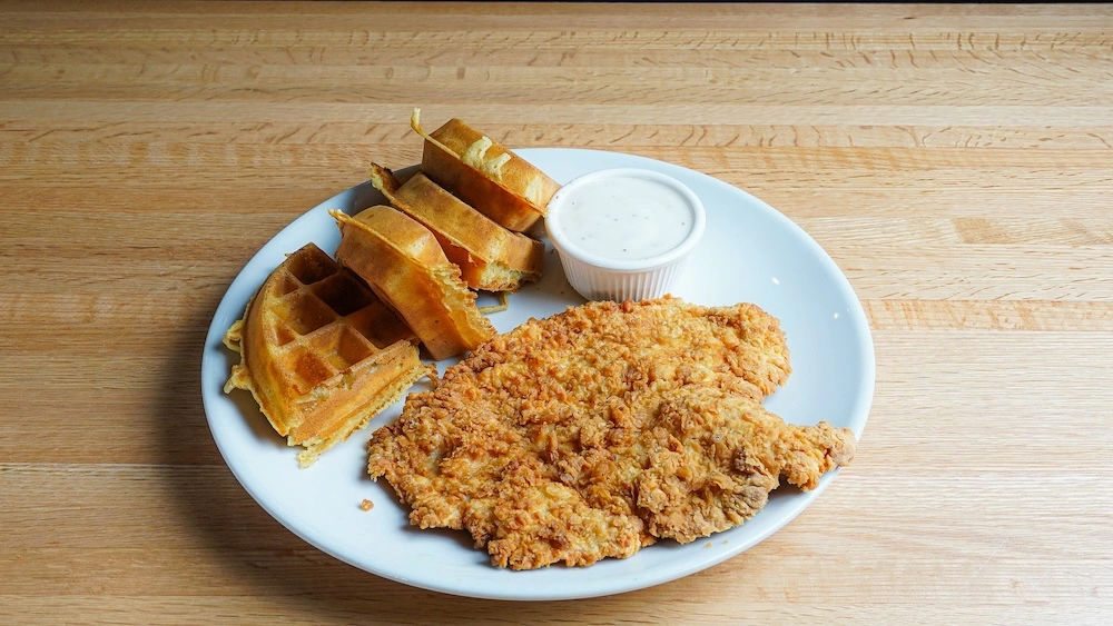 CHICKEN & WAFFLE