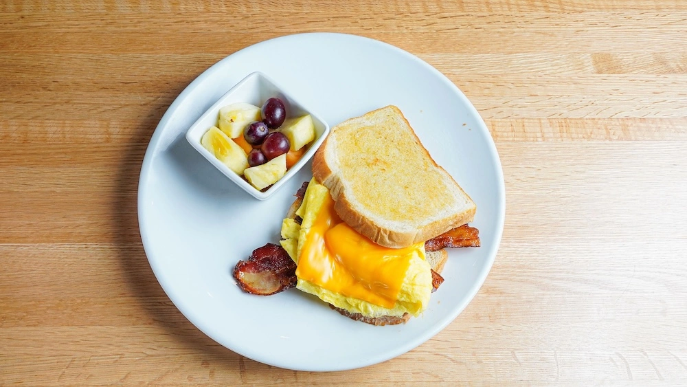 BACON, EGG AND CHEESE SANDWICH